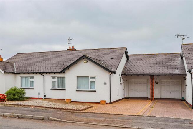 2-bed house on Westward Rise, Barry, £350,000