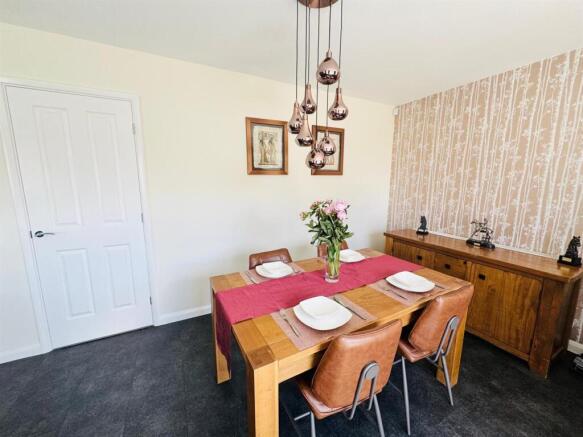 Kitchen Diner Living Area