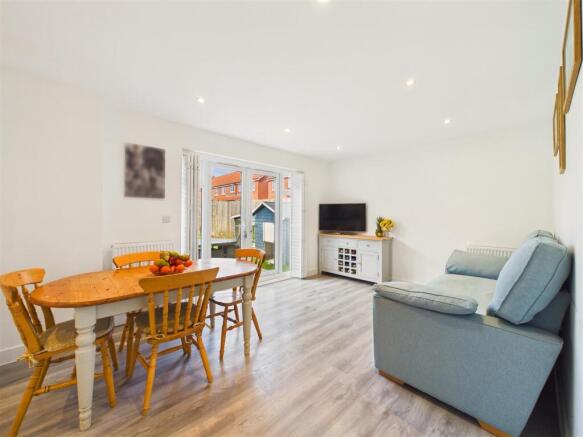 4 bed Detached for sale Image 6
