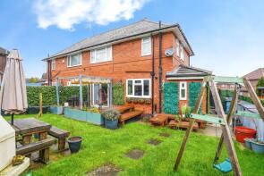 27, Lanshaw Terrace, Belle Isle, Leeds LS10 3NX