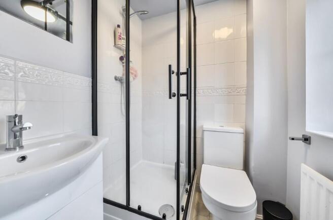 3 bed Terraced for sale Image 8