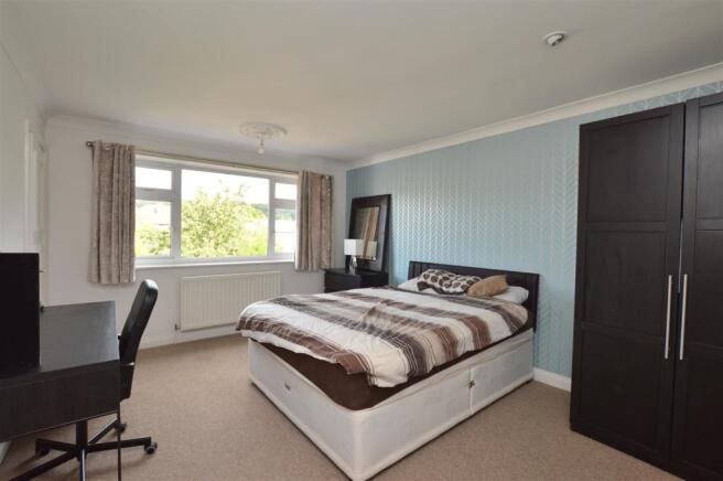 Double Bedroom 1