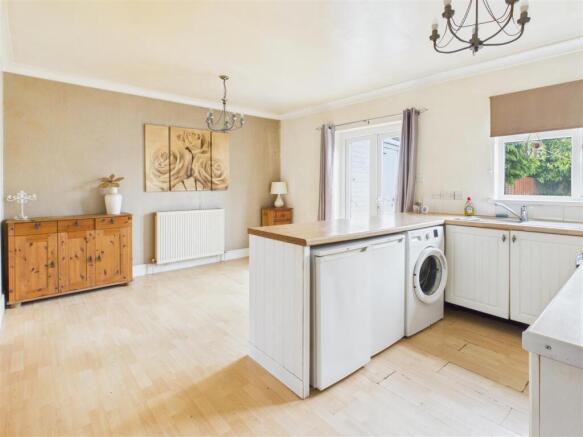 Open Plan Kitchen Dining Room