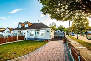 216, Eastwood Old Road, Leigh-on-sea SS9 4SQ