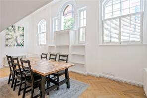 Flat A, 57, Thornhill Road, London N1 1JT