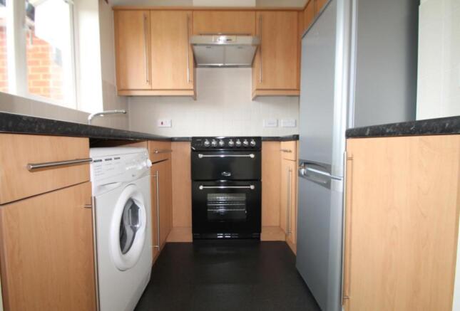 Fitted Kitchen with appliances