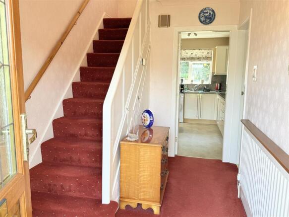 3 bed Semi-Detached for sale Image 6