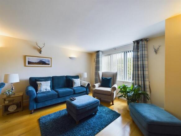 Open Plan Lounge/Kitchen