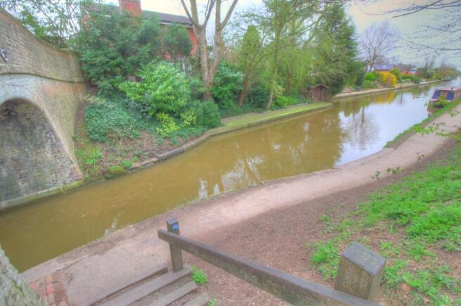 Canal Views & Walks