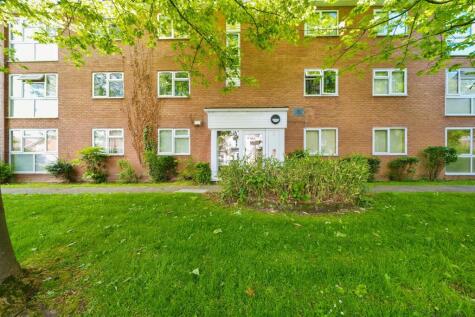 Lorne Road, Prenton, CH43
