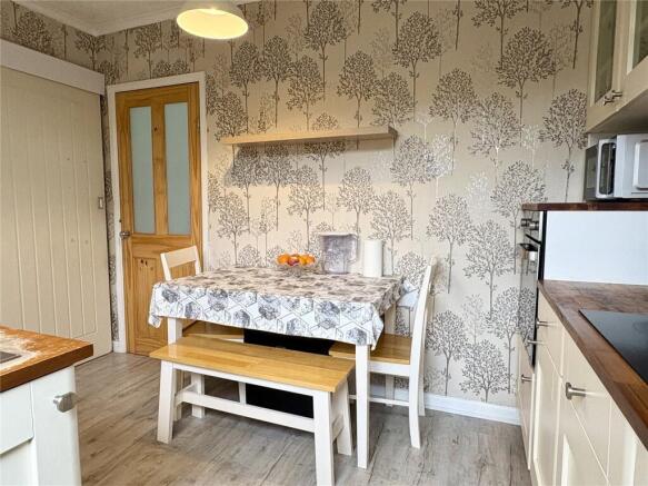 2 bed Terraced for sale Image 6