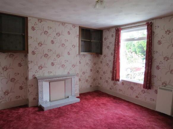 Living Room:
