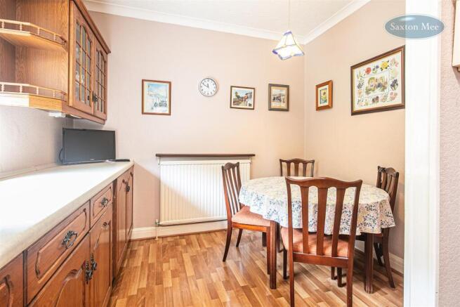 3 bed Semi-Detached for sale Image 6