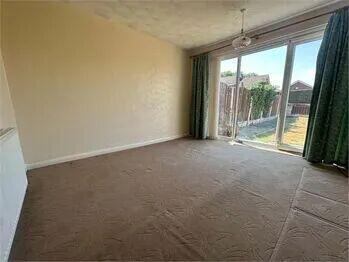 2 bed Semi-Detached Bungalow for sale Image 6