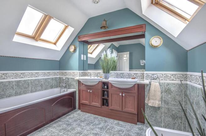 Ensuite