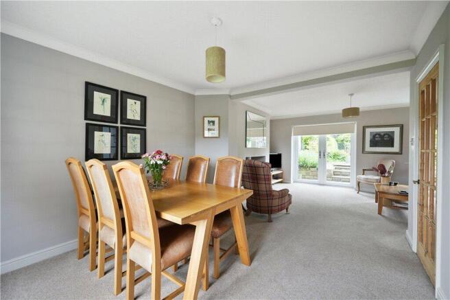4 bed Detached for sale Image 7