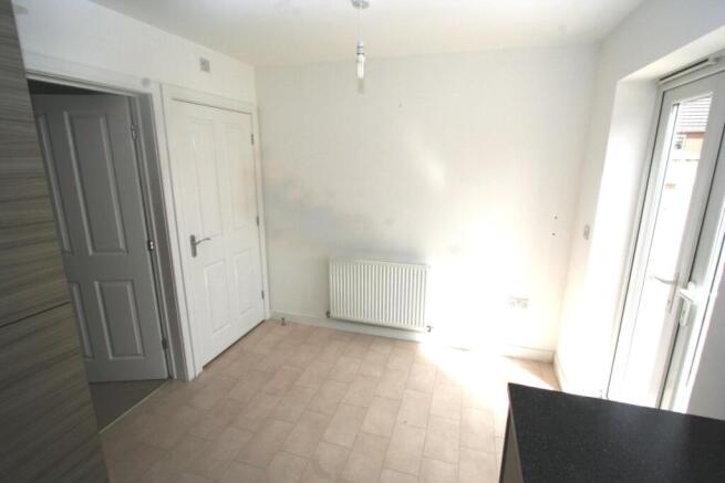 3 bed Semi-Detached for sale Image 5