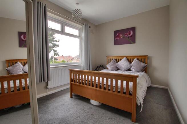 3 bed Semi-Detached for sale Image 8