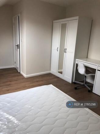 2 bed Maisonette to rent Image 10