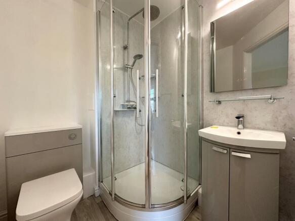 3 bed Town House for sale Image 8