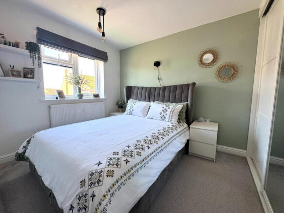 2 bed Semi-Detached for sale Image 12