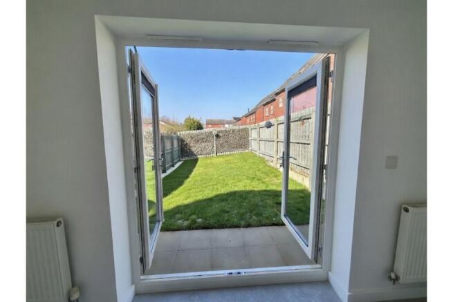 3 bed Terraced for sale Image 11