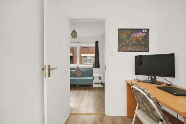 Photo 8