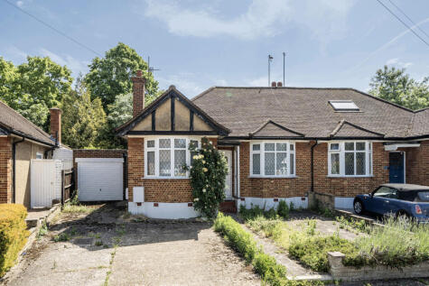 Hereford Gardens, Pinner