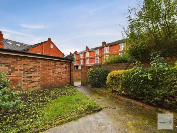 CAM03394G0-PR0019...