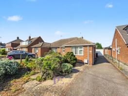 11, The Fairway, Hinckley LE10 2TY