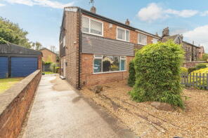 2, Hollyshaw Grove, Whitkirk, Leeds LS15 7BE