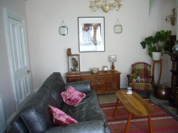 4 bed Detached for sale Image 8