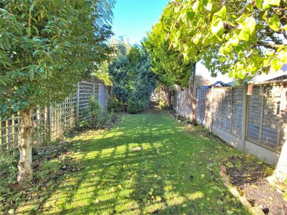 Garden 2 Guildford.JPG