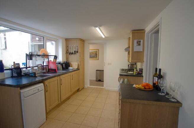 12a Moor View-08