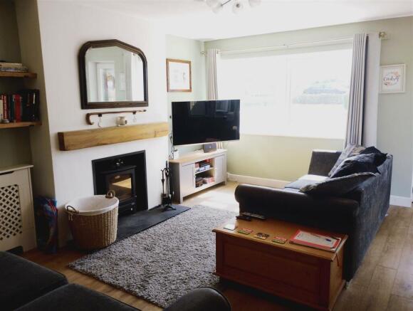 lounge1.jpg