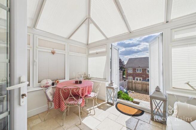 2 bed Terraced for sale Image 12