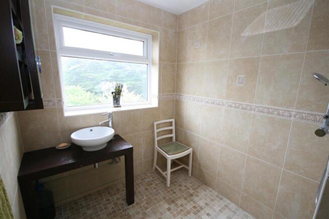 Wet Room..JPG