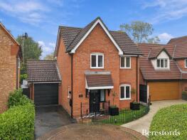 8, Laurel Drive, South Ockendon RM15 6XH