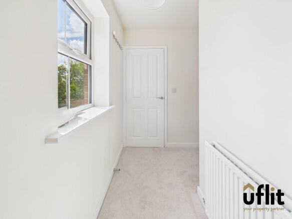 2 bed Apartment for sale Image 5