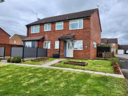 25, Cheshire Close, Bristol BS37 5TQ