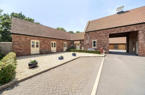 Barton Court, High Street, Sparkford, Yeovil, BA22