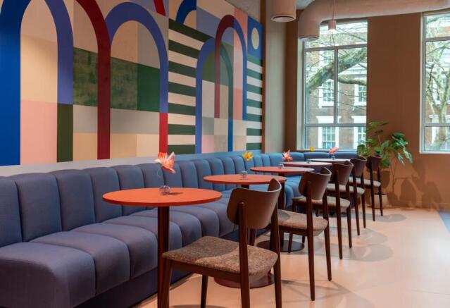 69cd101b1aab5d53dd2a199f_Runway East Covent Gard