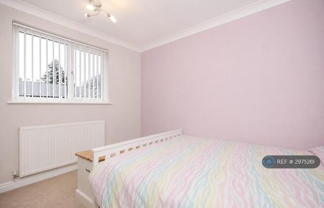 3 bed Semi-Detached to rent Image 7