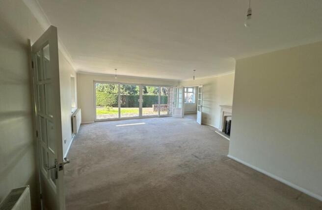 Cemmaes Meadow, London Road, Ashington, Pulborough, RH20 3JR photo 4