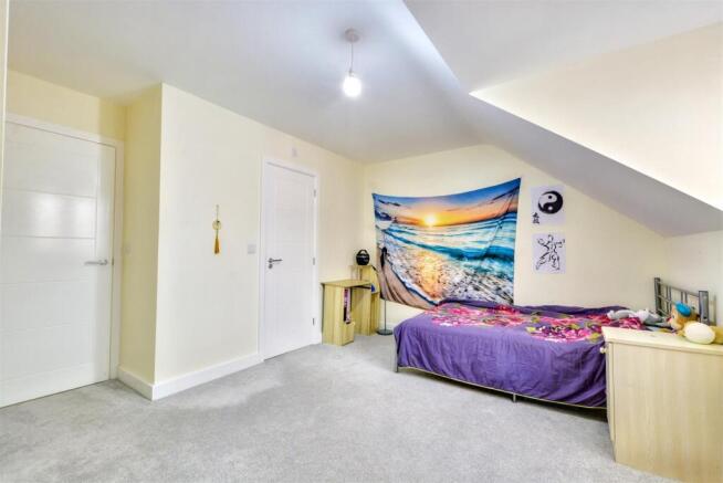 Bedroom 2_2.jpeg
