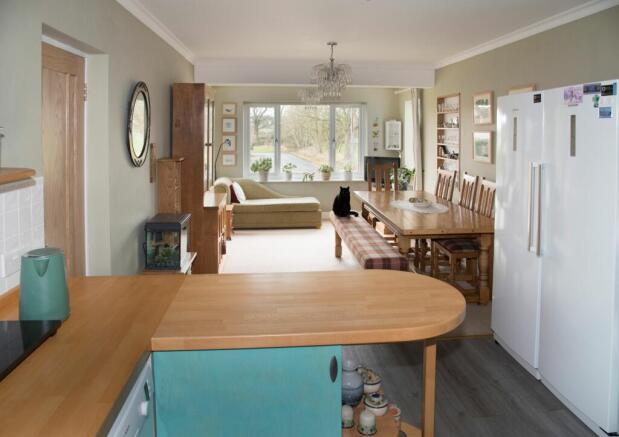 07 - Kitchen - Dining Room