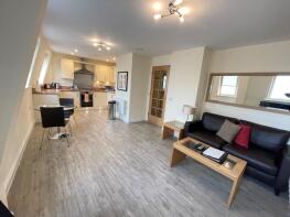 10, Central Point, Feathers Lane, Basingstoke RG21 7AS