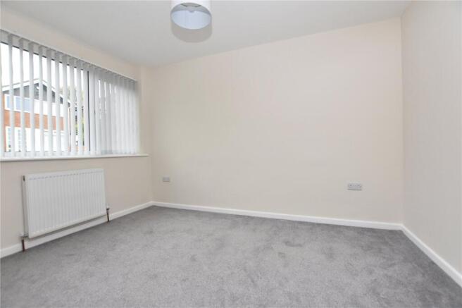 3 bed Link Detached House for sale Image 7