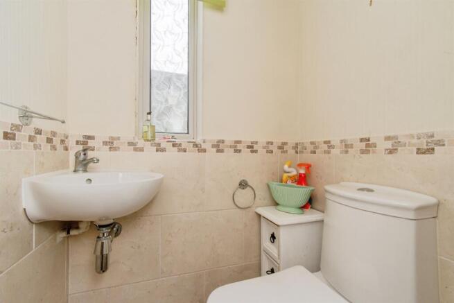 2 bed Terraced for sale Image 9