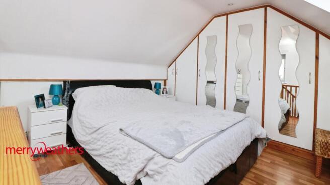 3 bed Semi-Detached for sale Image 4